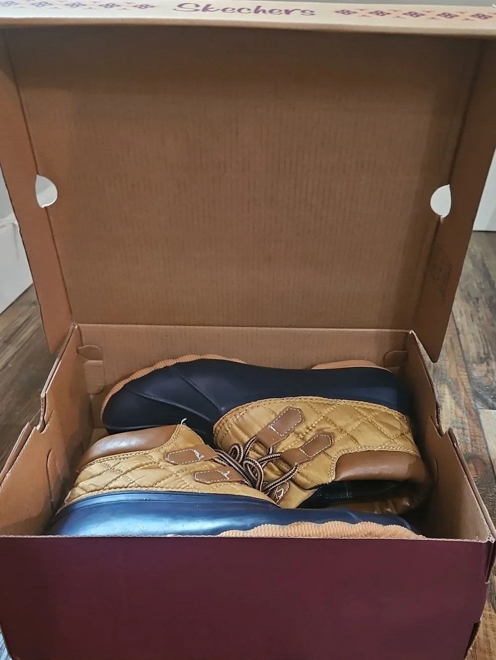Skechers Navy and Tan Womens Duck Boots -Waterproof Rain Boots All Weather Boots
